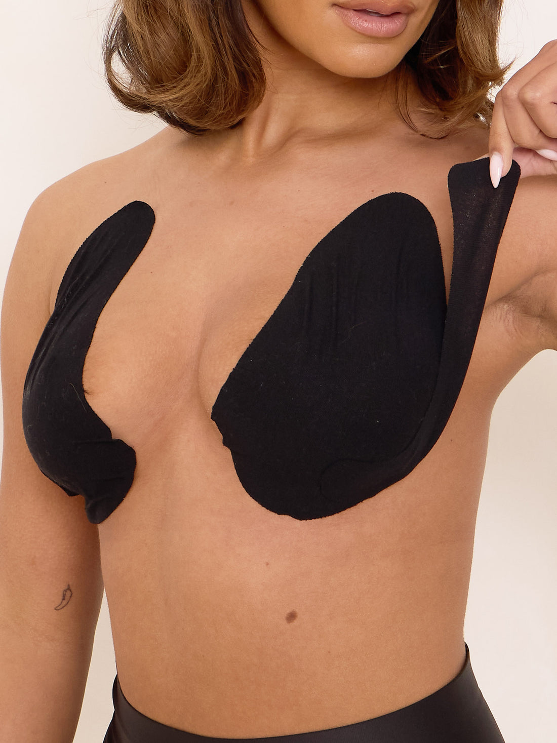 Cleavage Sculpting Boob Tape Strips BLACK