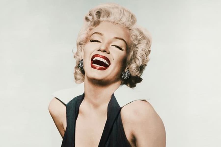 8 Beauty Tricks Used by Marilyn Monroe's Make-Up Artist 2